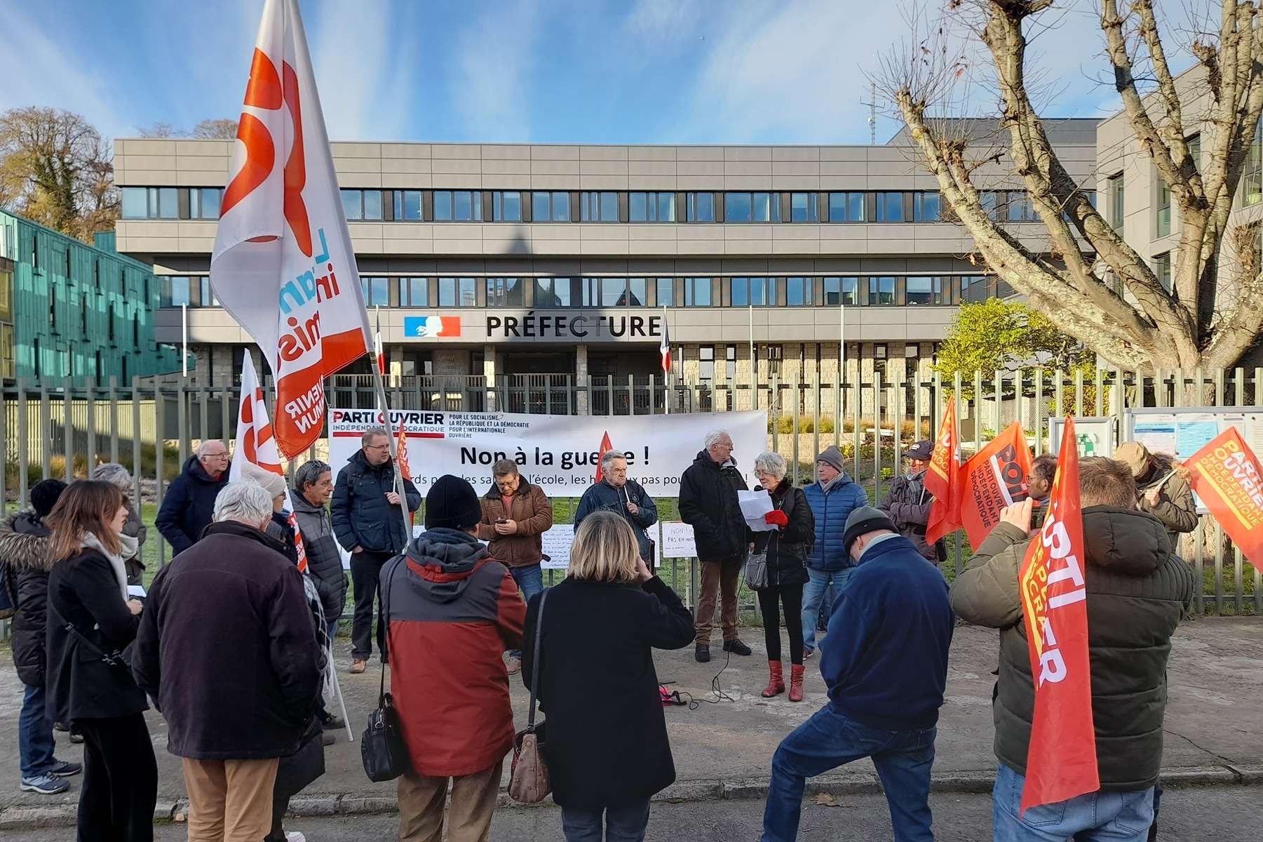 10 dec contre la guerre