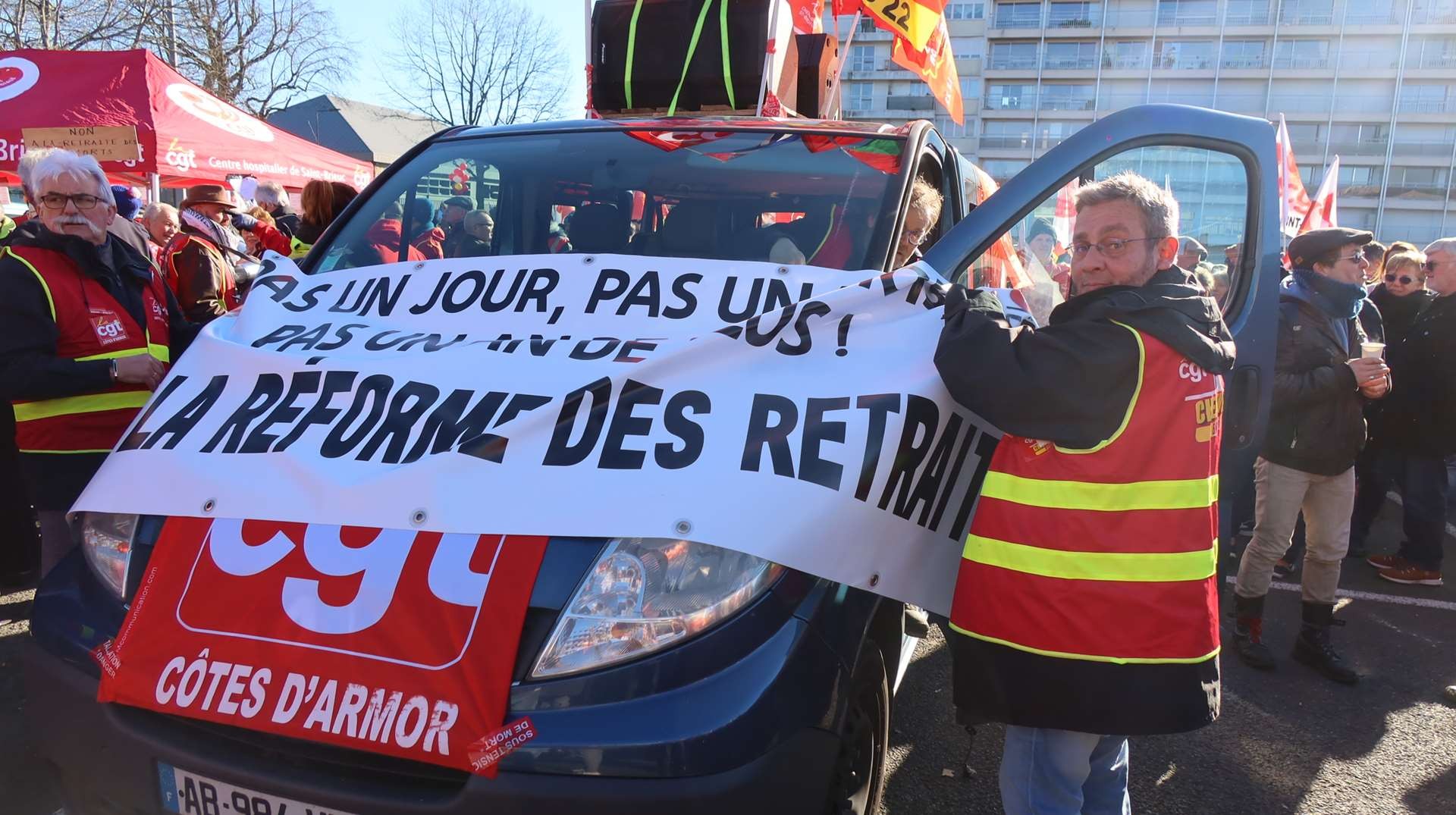 7 fev manif st brieuc 10 