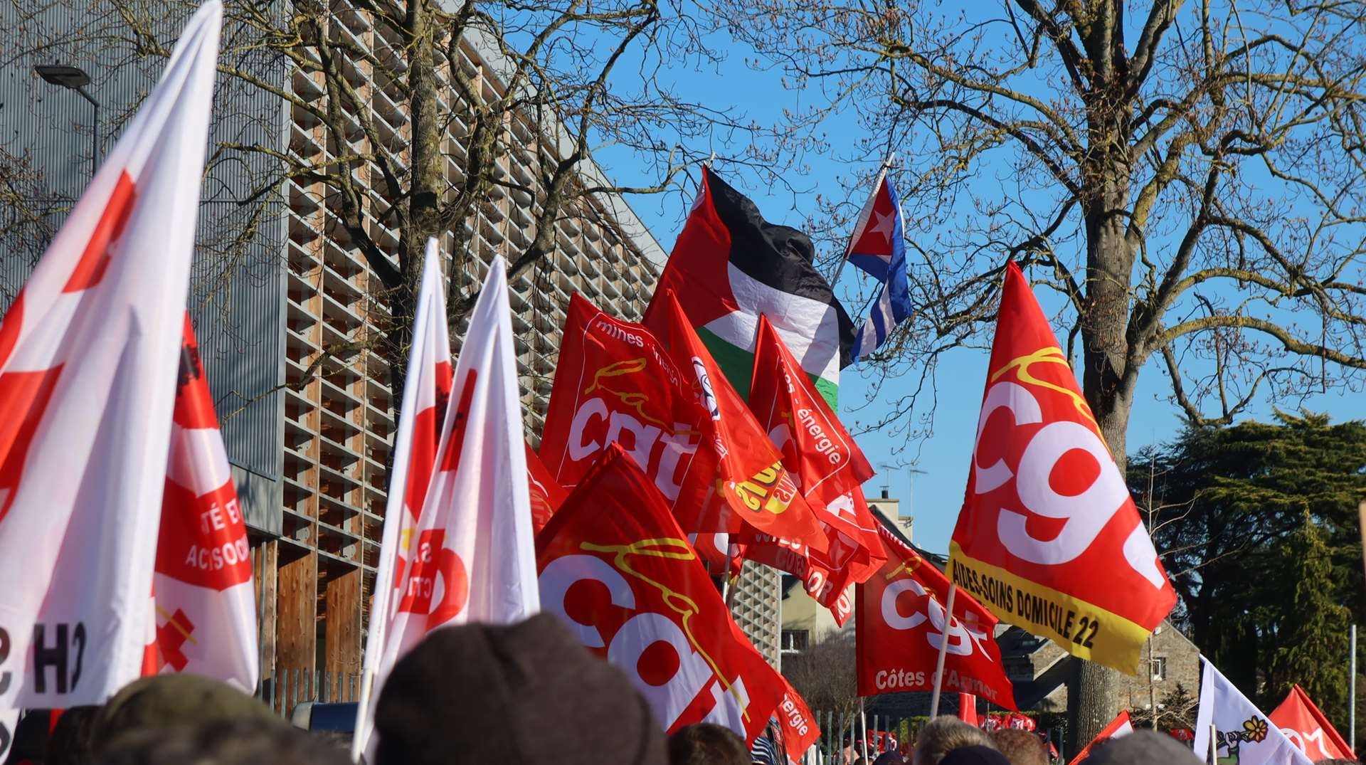 7 fev manif st brieuc 21 