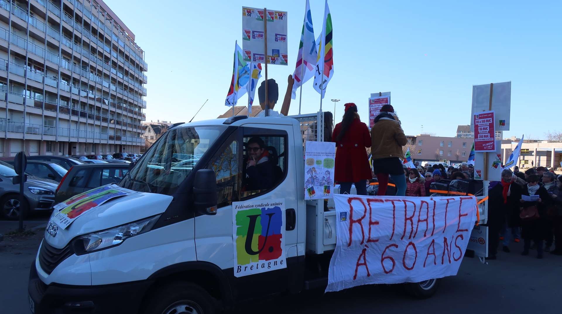 7 fev manif st brieuc 24 