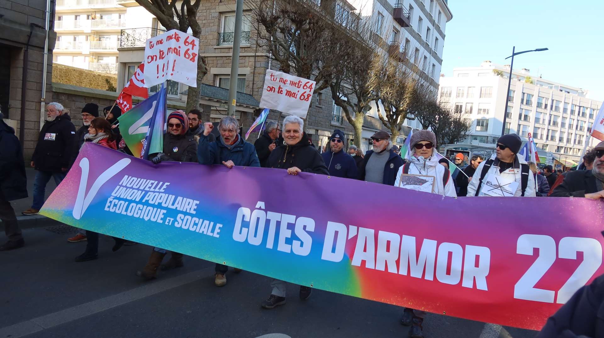 7 fev manif st brieuc 40