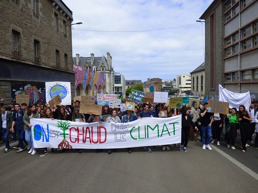 Manif climat StBrieuc-08