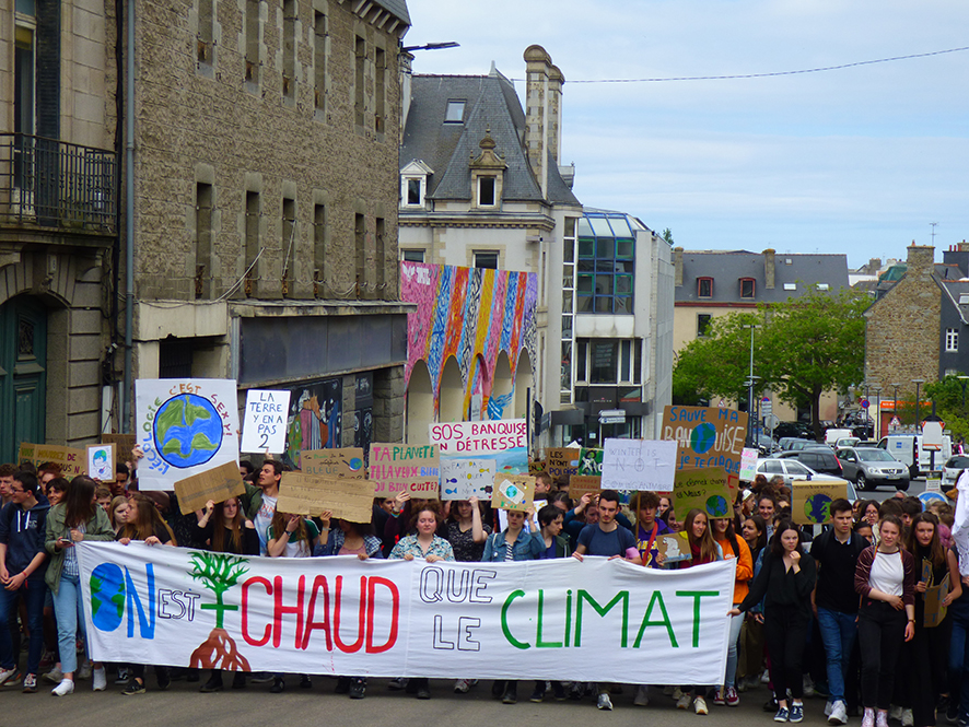 Manif climat StBrieuc-09