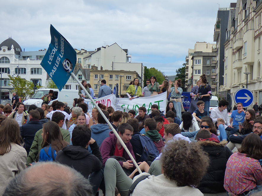 Manif climat StBrieuc-13