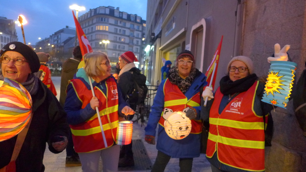 Manif aux flambeaux