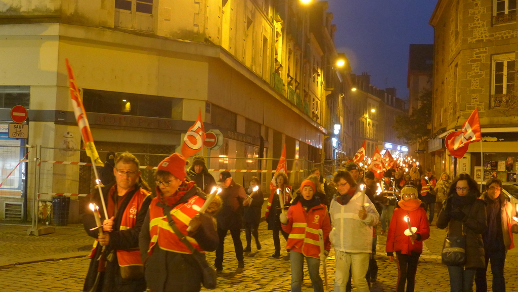 Manif aux flambeaux