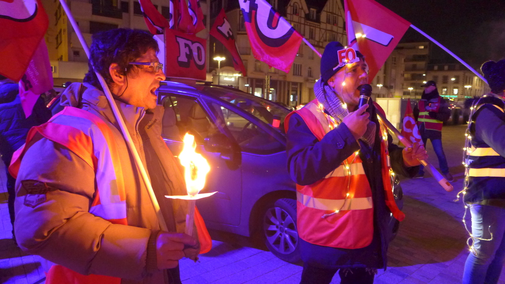 Manif aux flambeaux