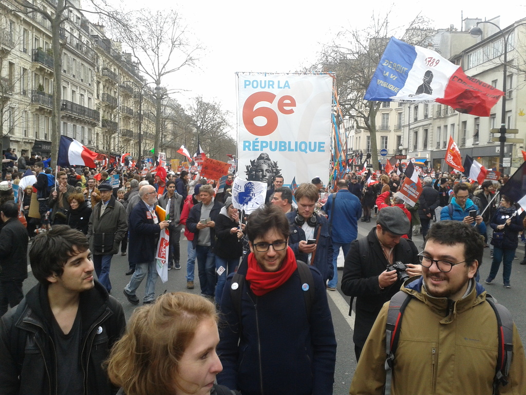 dans le défilé