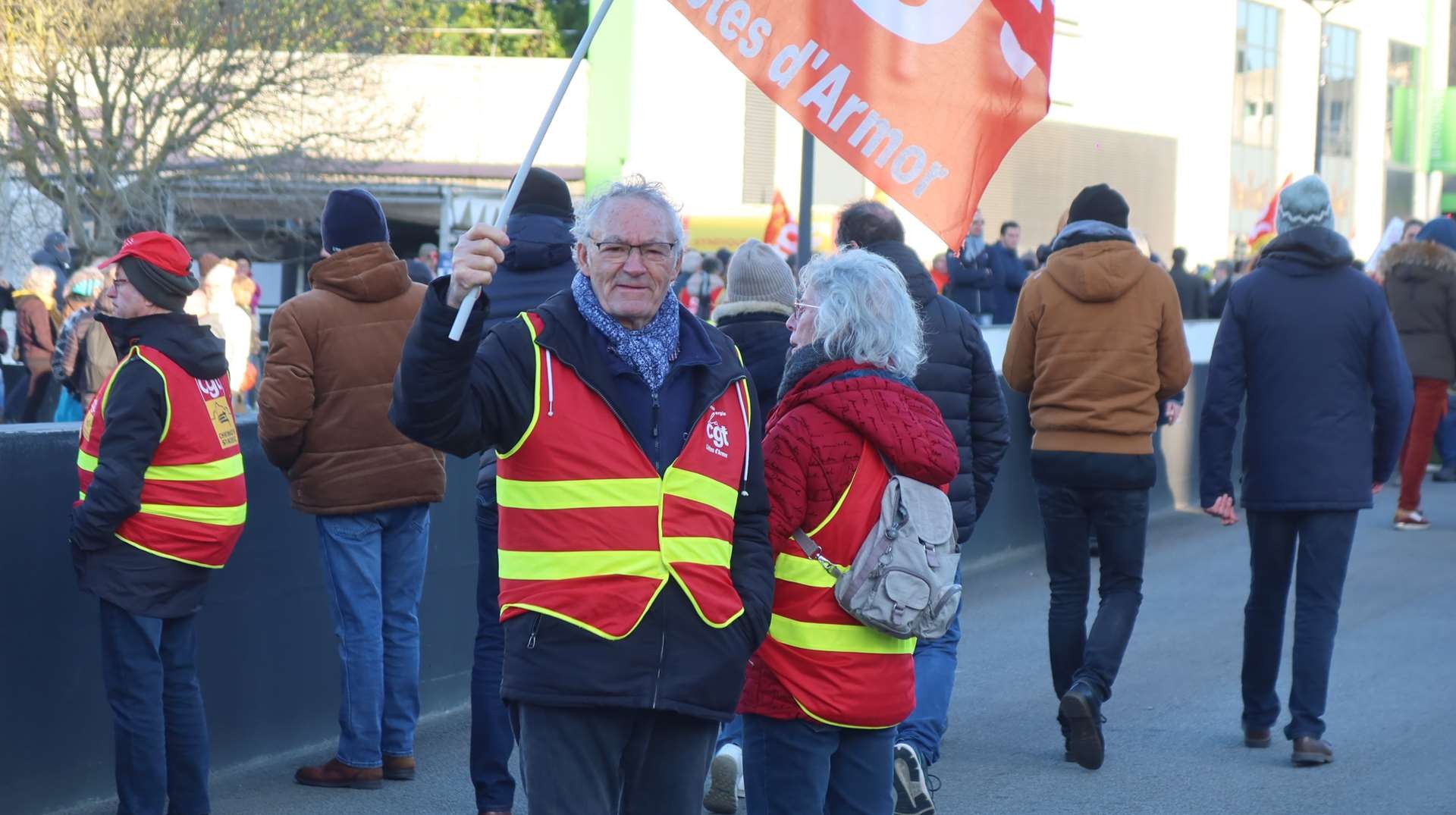 7 fev manif st brieuc 47 