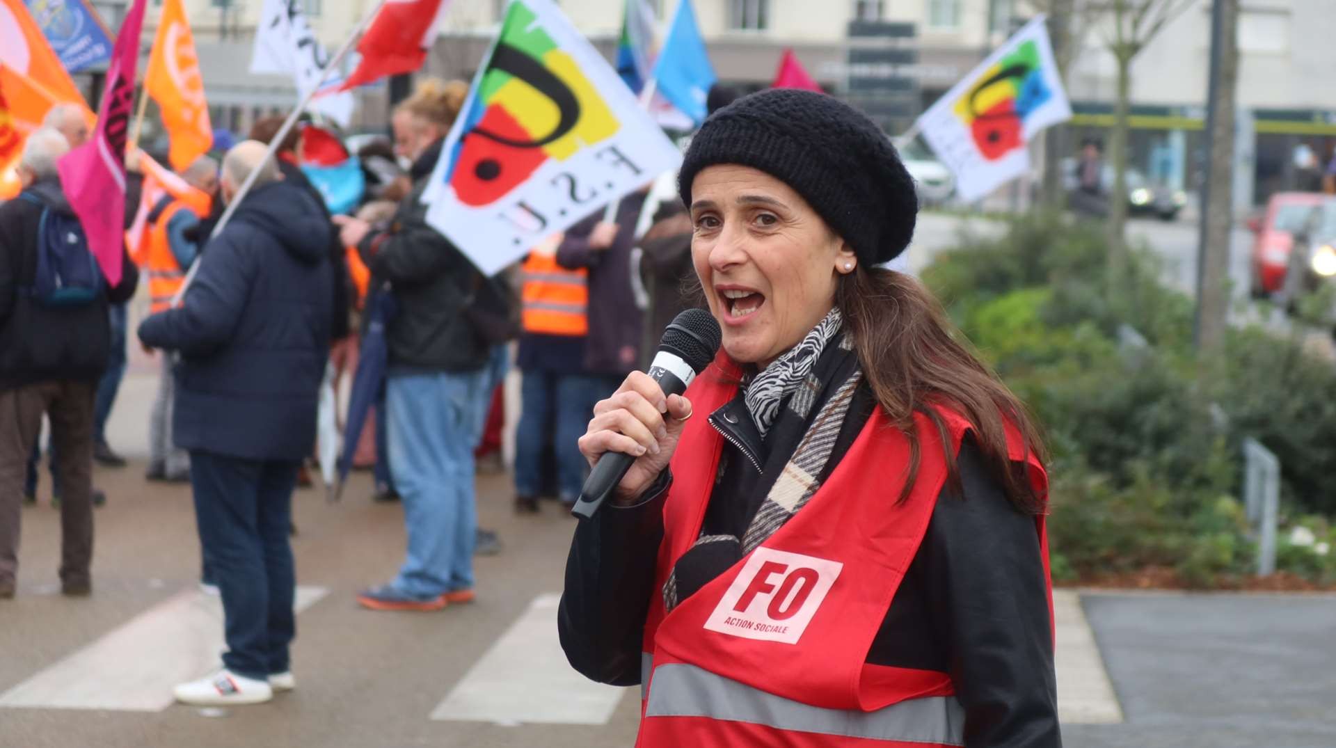 8 mars sb manif syndicale 24 