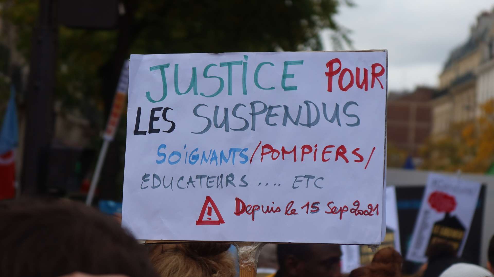 16 oct Paris les pancartes