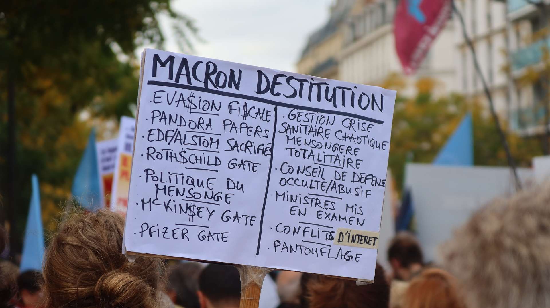 16 oct Paris les pancartes