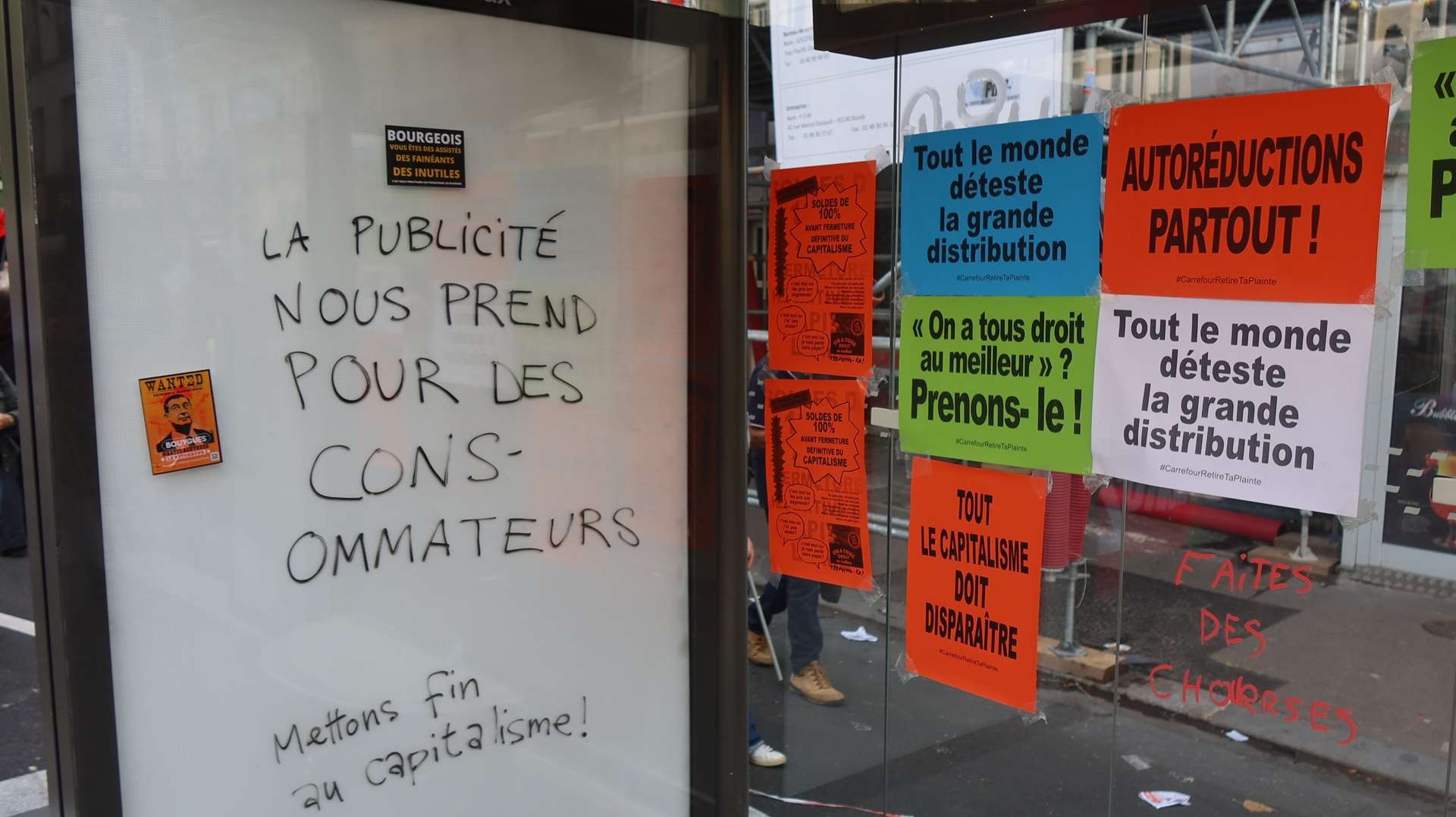 16 oct Paris les pancartes