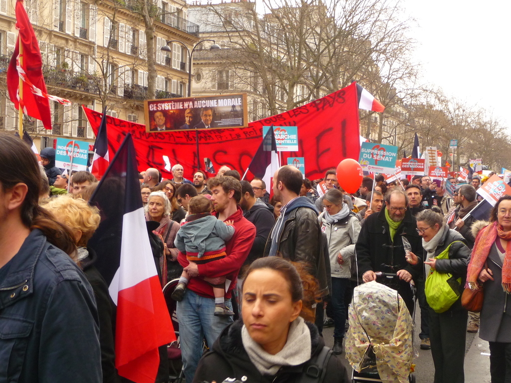 dans le défilé
